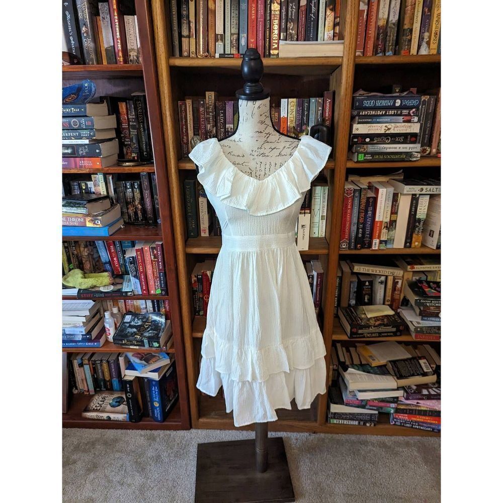 Calvin Klein white ruffled neckline a line mini dress sz 2p nwt